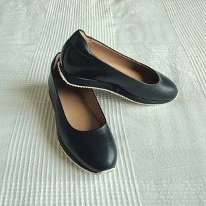 Aquatalia Leather Flats